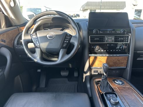 Used 2022 Nissan Armada SL RWD image 10