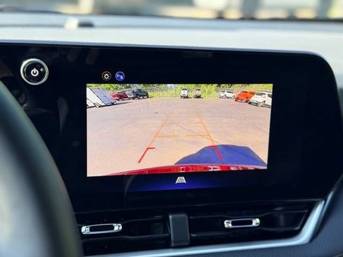 Used 2026 Chevrolet Equinox LT FWD image 14