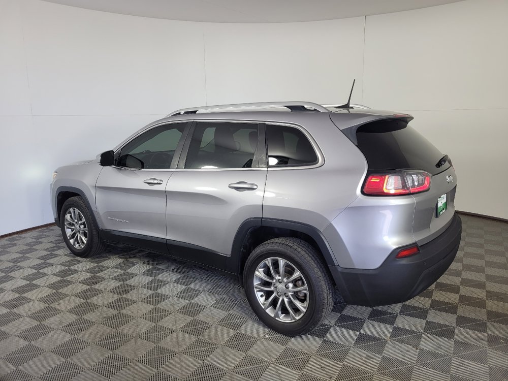 Used 2021 Jeep Cherokee Latitude Plus FWD image 3