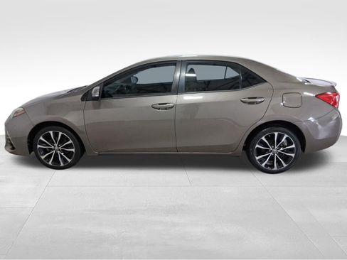 Used 2019 Toyota Corolla SE FWD image 8