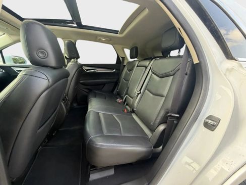 Used 2018 Cadillac XT5 Luxury w/ Driver Awareness Package FWD image 23