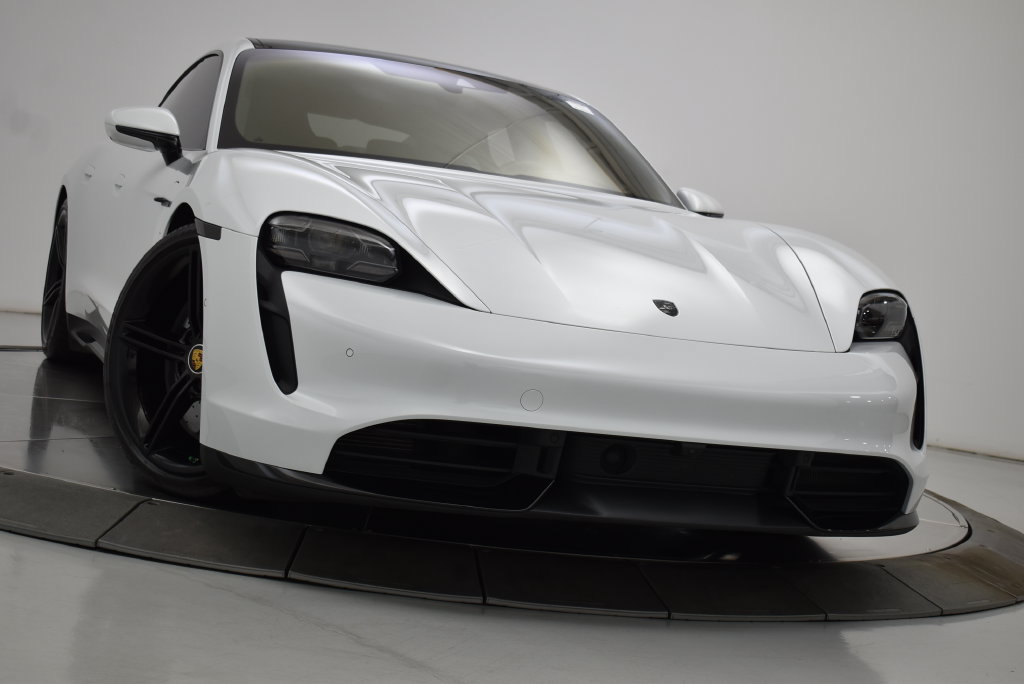 Used 2022 Porsche Taycan Turbo S AWD/4WD image 6