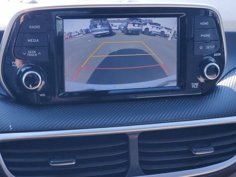 Used 2019 Hyundai Tucson SE image 23