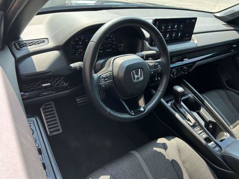Used 2024 Honda Accord Sport image 8