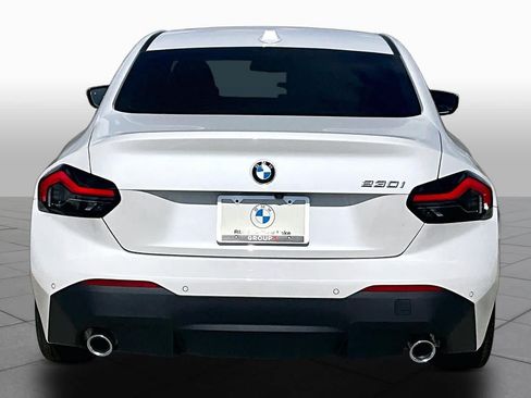 Used 2026 BMW 230i Coupe w/ Premium Package RWD image 4
