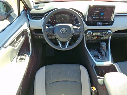 Certified 2025 Toyota RAV4 XLE w/ Convenience Package image 12