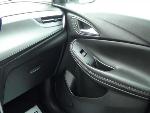 Used 2025 Buick Encore GX Preferred image 28