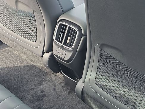 New 2025 Hyundai Ioniq 6 Limited image 19