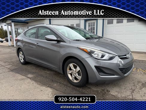 Used 2014 Hyundai Elantra SE image 1