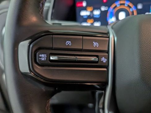 Used 2024 Chevrolet Colorado LT w/ LT Convenience Package II image 19