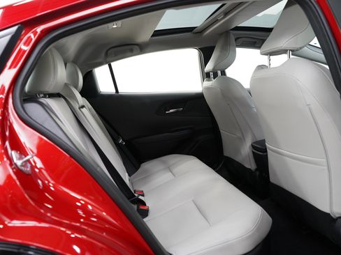 Used 2024 Toyota Prius Limited image 11