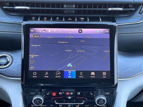 Certified 2021 Jeep Grand Cherokee L Overland w/ Advanced Protech Group III image 14