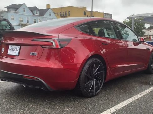 Used 2025 Tesla Model 3 Performance AWD/4WD image 3