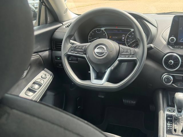 Used 2025 Nissan Sentra SV FWD image 23