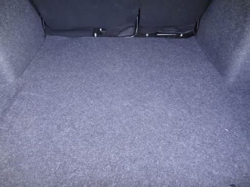 Used 2025 Nissan Versa SV FWD image 8