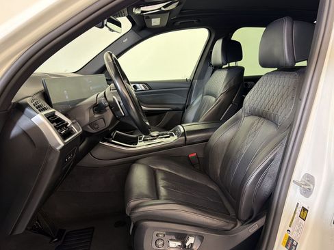 Used 2025 BMW X5 xDrive50e AWD/4WD image 5