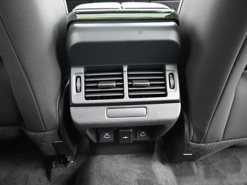 New 2026 Land Rover Range Rover Evoque Dynamic SE AWD/4WD image 17