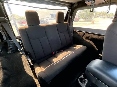 Used 2017 Jeep Wrangler Sport AWD/4WD image 23