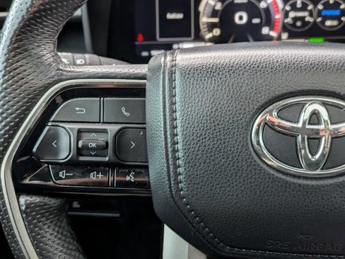 Used 2024 Toyota Tundra Limited AWD/4WD image 19
