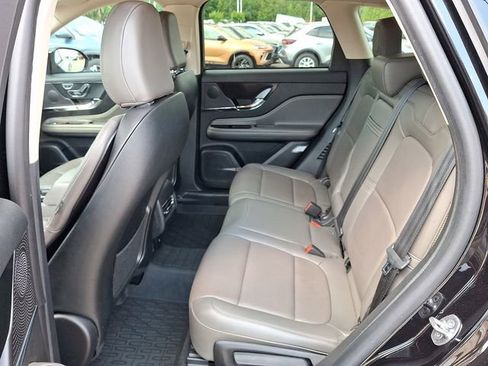 Used 2023 Lincoln Corsair Reserve w/ Equipment Group 201A FWD image 8