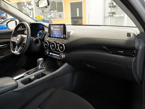 Used 2021 Nissan Sentra SV w/ Trunk Package image 32