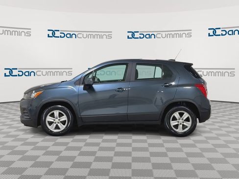Used 2021 Chevrolet Trax LS FWD image 5