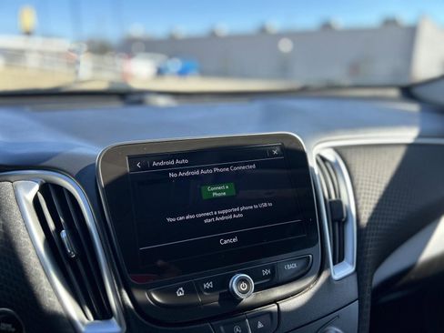 Used 2024 Chevrolet Malibu LT image 25