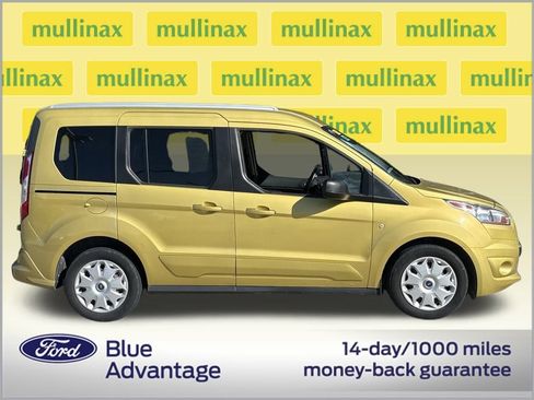 Used 2017 Ford Transit Connect XLT image 2