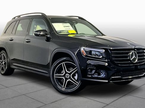New 2026 Mercedes-Benz GLB 250 4MATIC image 19
