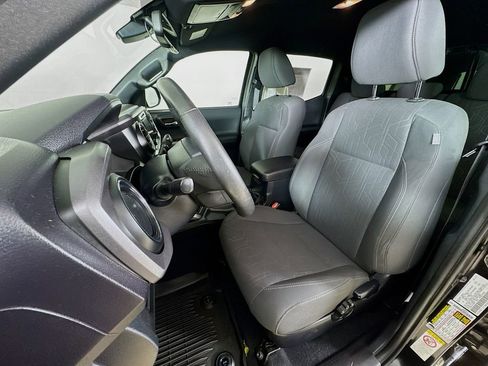 Certified 2018 Toyota Tacoma TRD Sport image 12