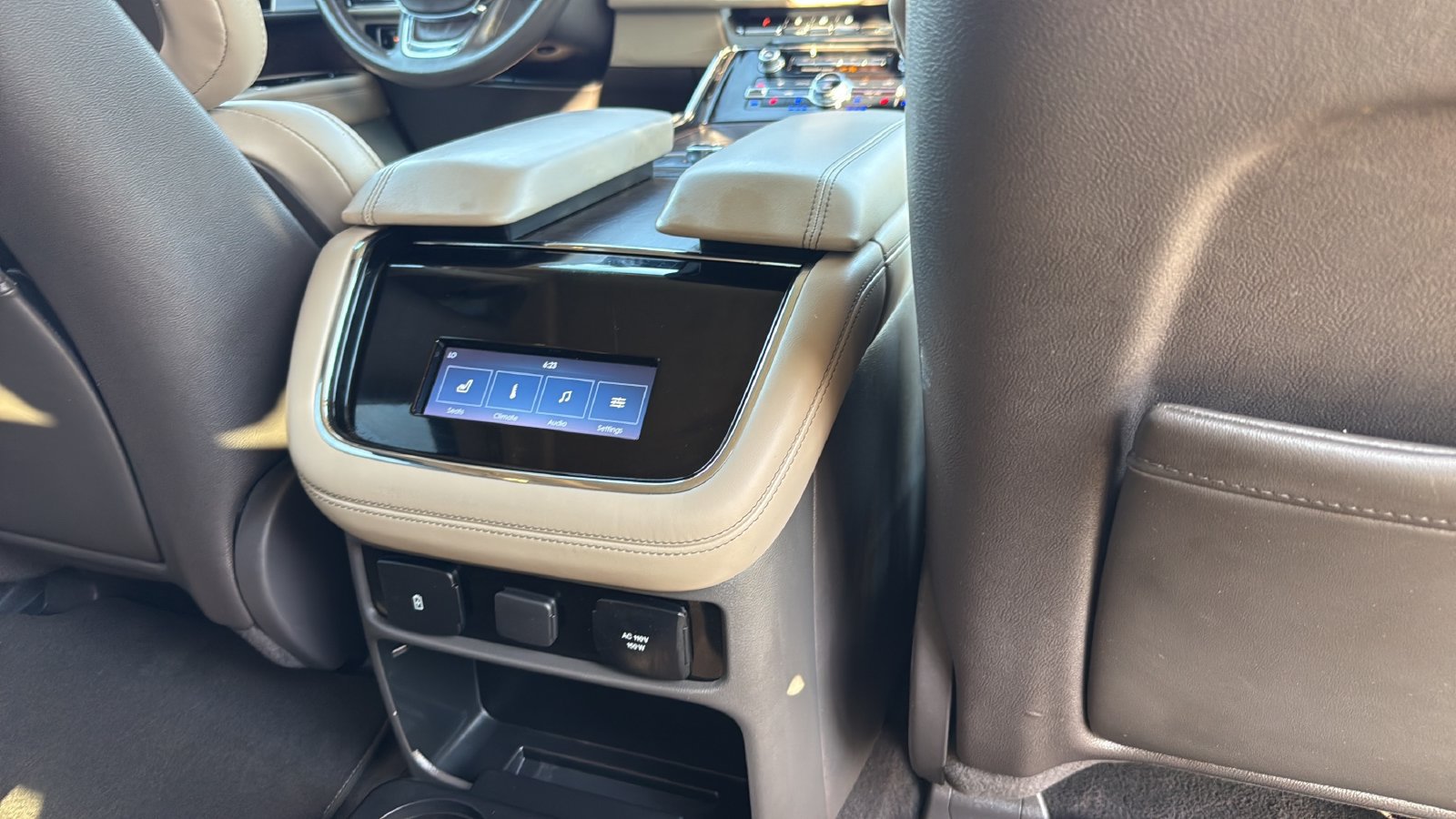 Used 2024 Lincoln Navigator Reserve AWD/4WD image 27