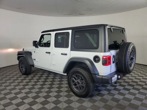 Used 2026 Jeep Wrangler Unlimited Sport AWD/4WD image 6