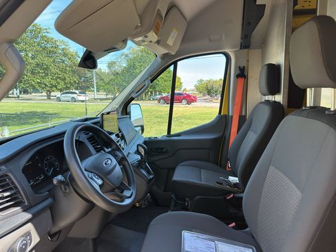 Used 2021 Ford Transit 250 148 High Roof Extended w/ Parcel Delivery Package RWD image 15