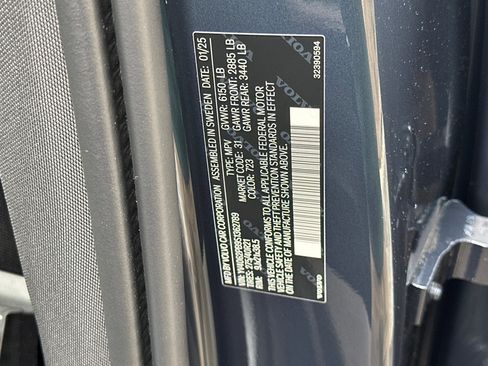 New 2025 Volvo XC90 B6 Plus image 24