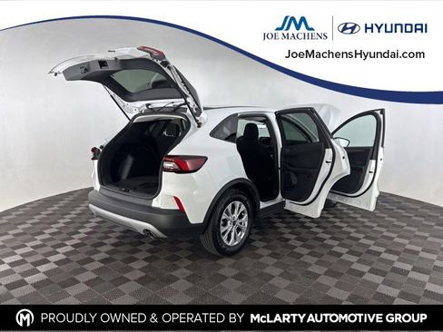 Used 2025 Ford Escape Active image 16