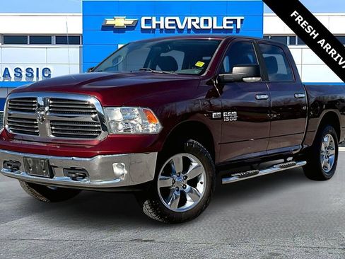 Used 2016 RAM 1500 Big Horn w/ Luxury Group image 3
