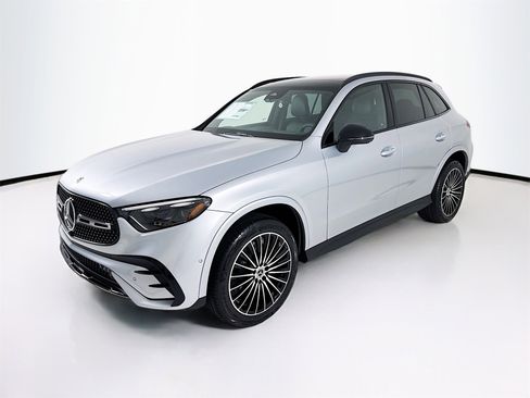 New 2026 Mercedes-Benz GLC 300 image 3