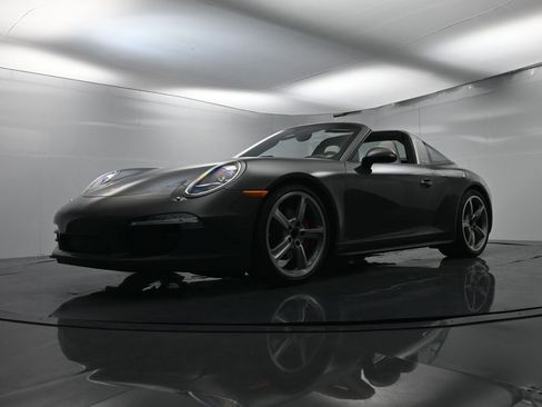 Used 2014 Porsche 911 Targa 4S image 49
