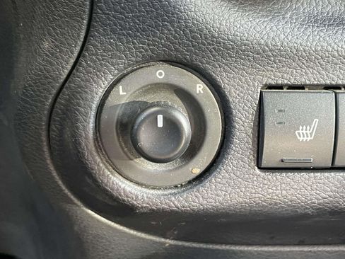 Used 2016 Jeep Wrangler Unlimited Rubicon AWD/4WD image 29