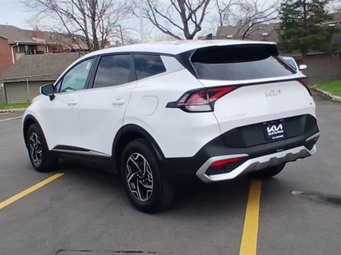Certified 2025 Kia Sportage LX AWD/4WD image 9