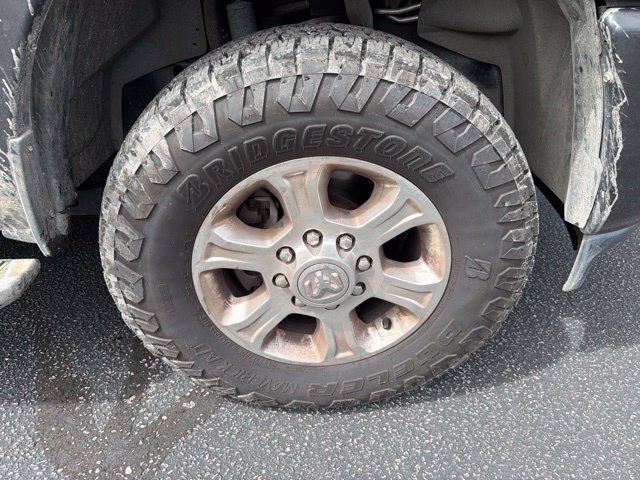 Used 2024 RAM 3500 Big Horn w/ Sport Appearance Package AWD/4WD image 10