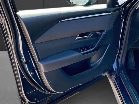 Used 2025 MAZDA CX-50 AWD 2.5 S w/ Premium Package image 18