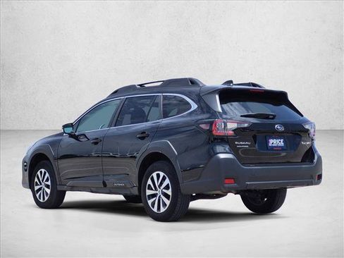 Used 2024 Subaru Outback Premium AWD/4WD image 7