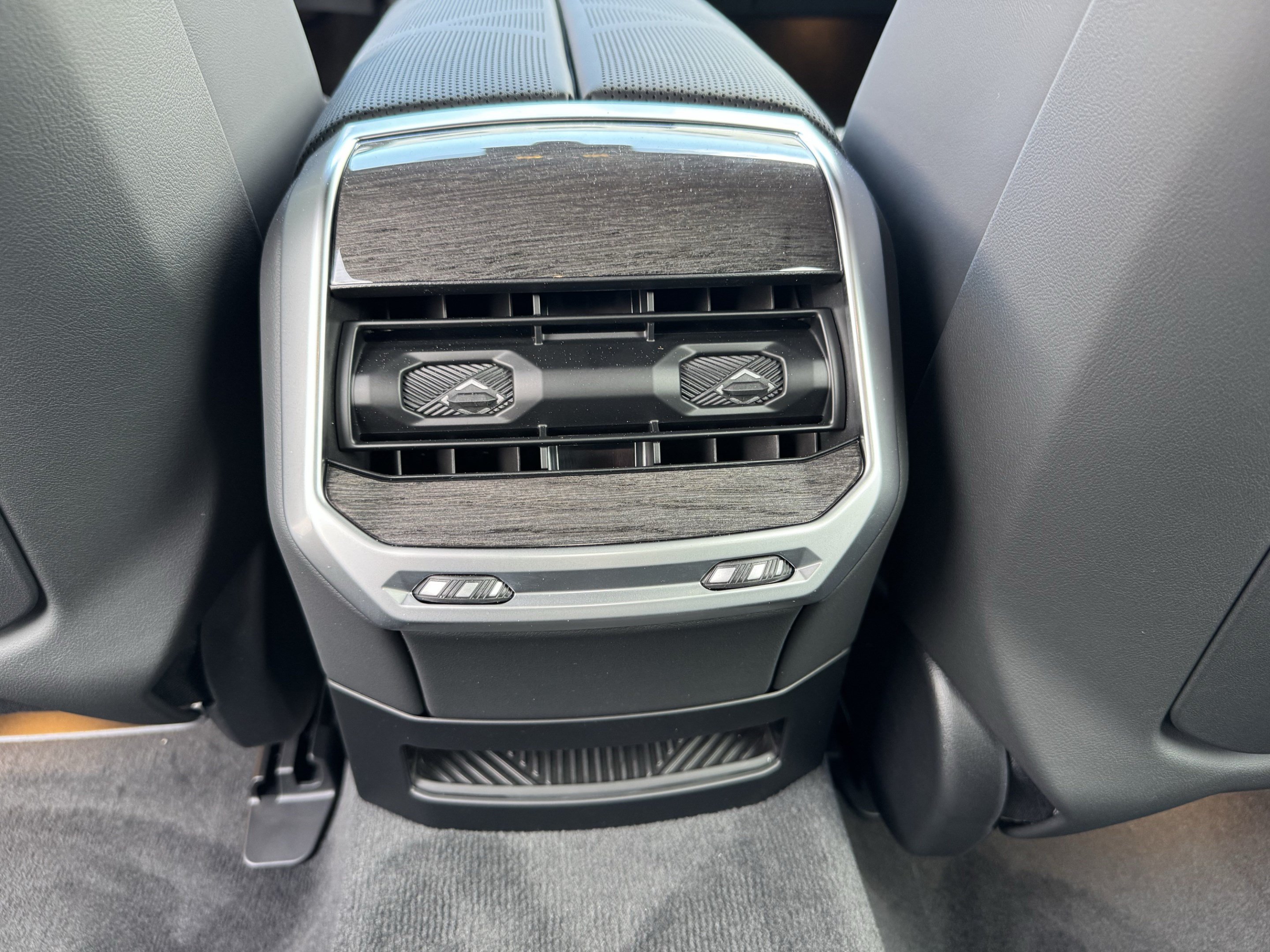 Used 2026 BMW i7 eDrive50 w/ M Sport Package RWD image 30