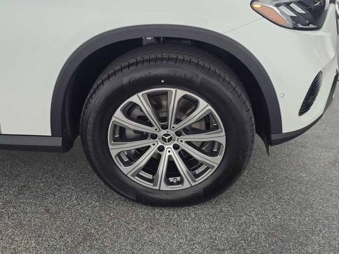 Used 2026 Mercedes-Benz GLC 300 image 9