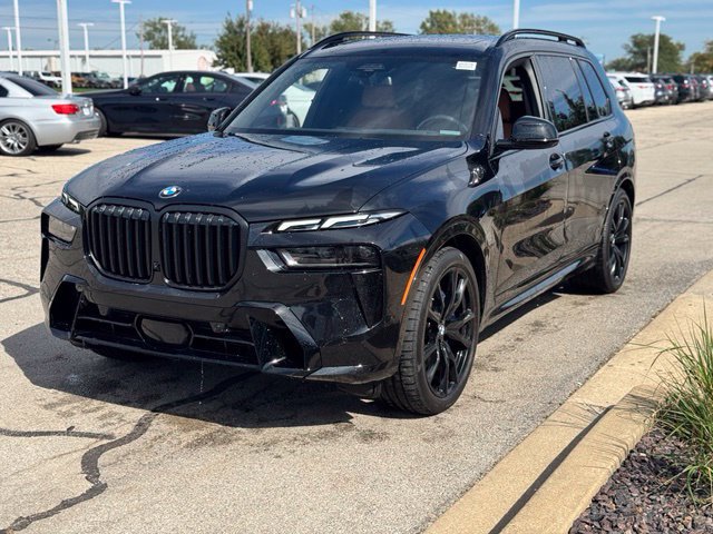 Certified 2025 BMW X7 xDrive40i w/ M Sport Package AWD/4WD image 5