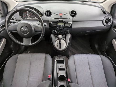 Used 2013 MAZDA MAZDA2 Sport image 23