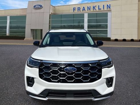 New 2026 Ford Explorer Platinum w/ LUX Leather Package AWD/4WD image 2
