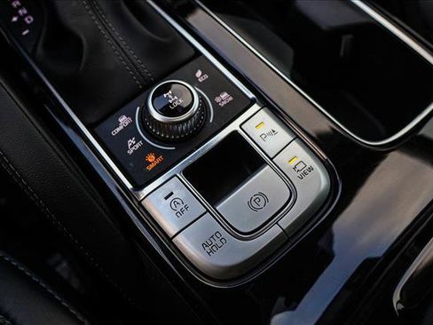 Used 2021 Kia Telluride SX w/ SX Prestige Package image 22