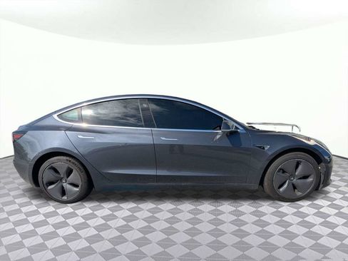 Used 2020 Tesla Model 3 Standard Range Plus RWD image 2